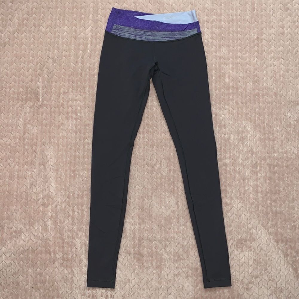 Lululemon Women’s Gray/Purple Leggings